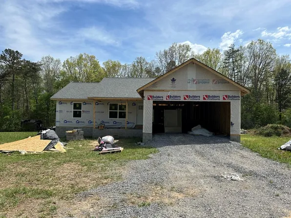 348 Fitzgerald Ln, Jamestown, TN 38556