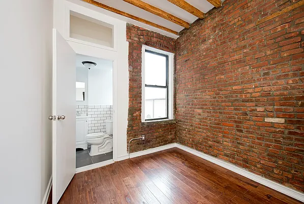 Rented by Triumph Property Group | media 18