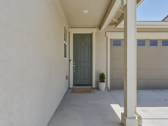 2nd image of 914 Fulton Way