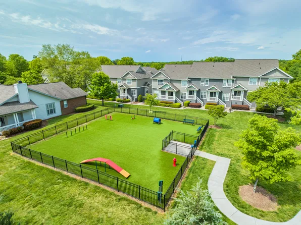 J501 Estates Cottages & Townhomes