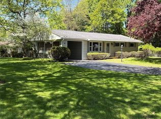 570 Marsh Rd, Pittsford, NY 14534
