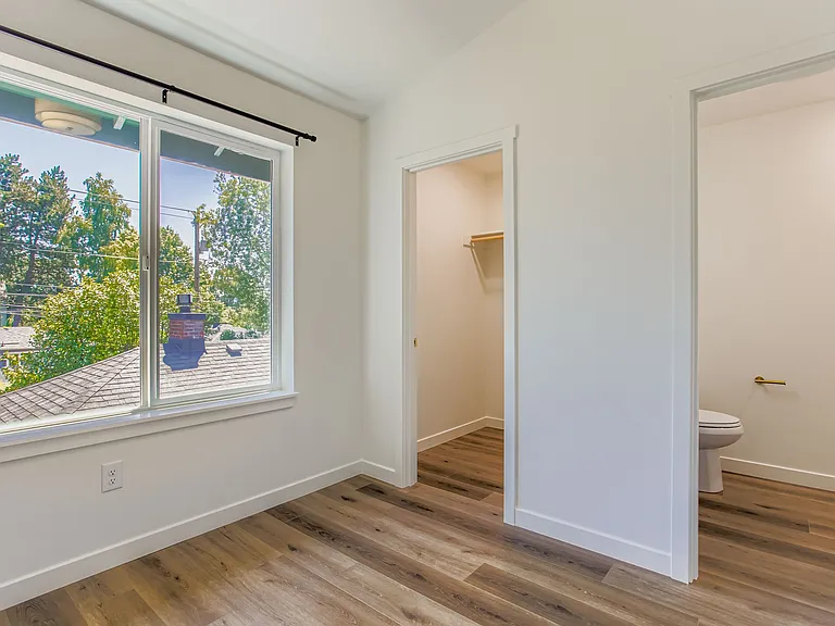 4475 SE 28th Pl — Photo 17
