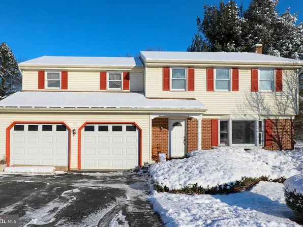 71 Blackberry Ln, Ephrata, PA 17522