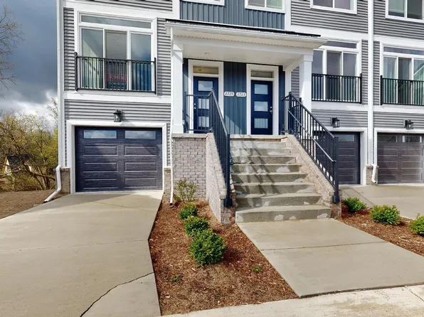 2725 Bristol Ridge Dr, Ann Arbor, MI 48105