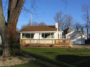 4623 E Lake Rd, Sheffield Lake, OH 44054