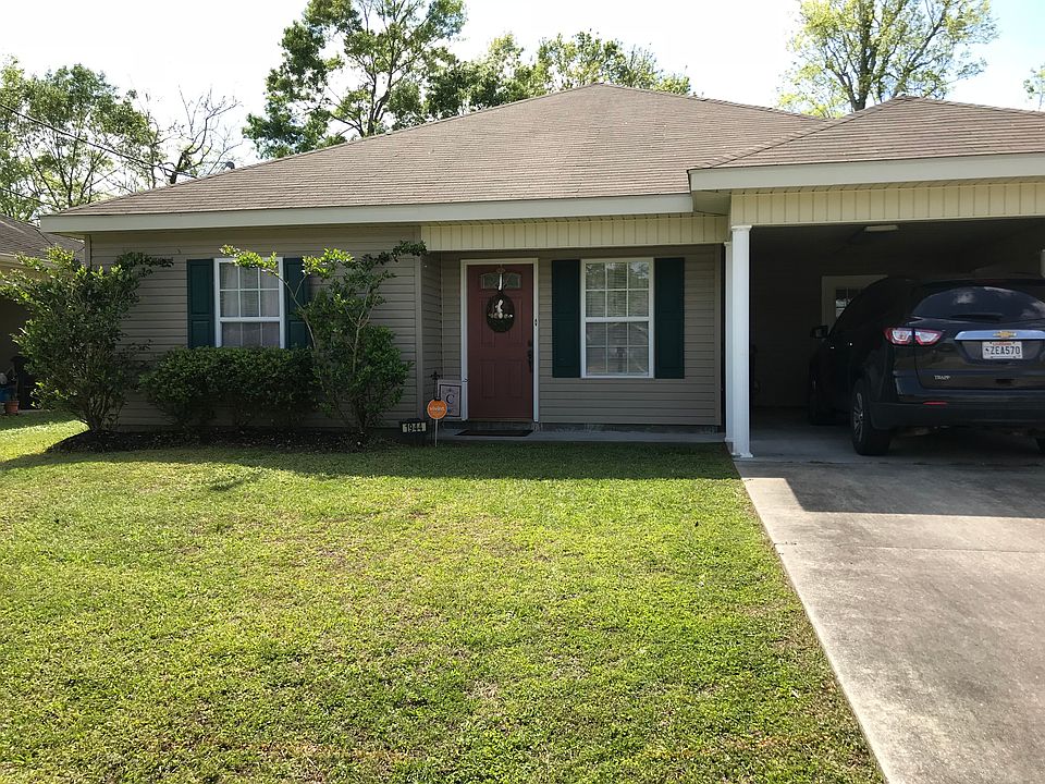 Main view of house 