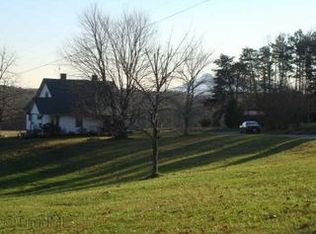 1520 Carson Rd, Pilot Mountain, NC 27041