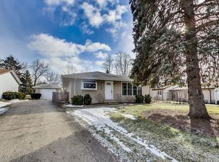 827 S Hough St, Barrington, IL