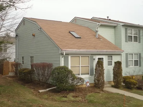 2 Jennifer Dr, Jamesburg, NJ 08831