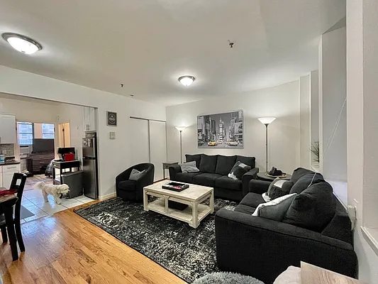 Rented by Oxford Property Group | media 2