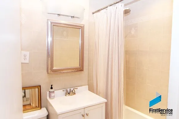 Rented by FirstService Realty (legacy) | media 24