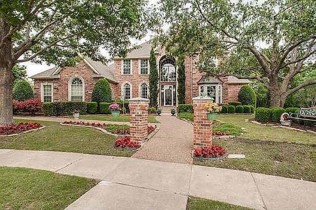 1st image of 2221 Woodbridge Dr