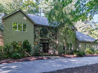 342 Oakwood Ave, Holland, MI 49424