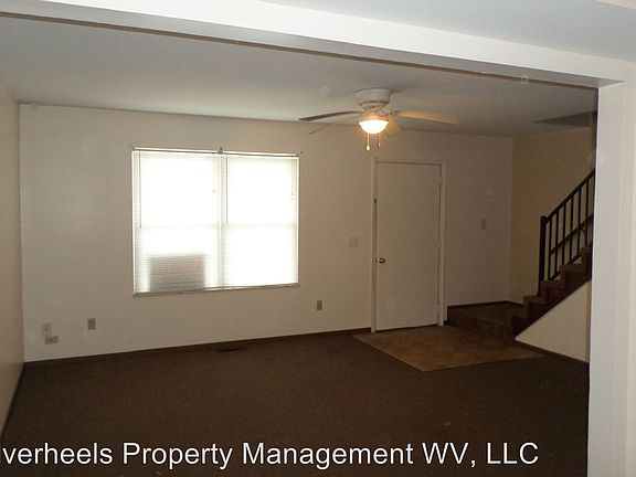 2nd image of 1137 Stadium Dr APT 3