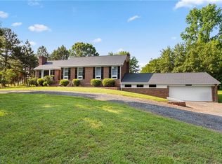 7801 Kinross Dr, Oak Ridge, NC 27310