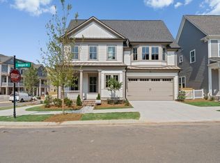 903 Bingham St, Woodstock, GA 30188