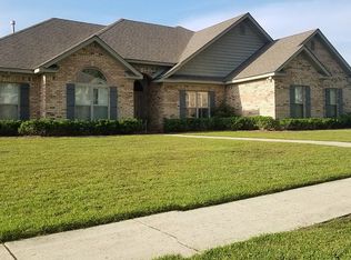 16 Tupelo Dr, Saraland, AL 36571