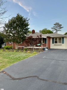 587 E Main St, Duncan, SC, 29334