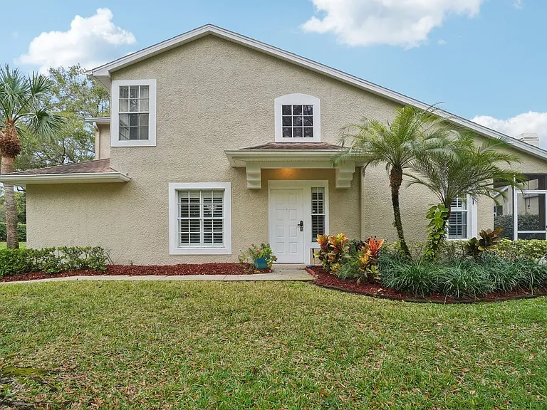 2243 Andover Cir — Photo 37