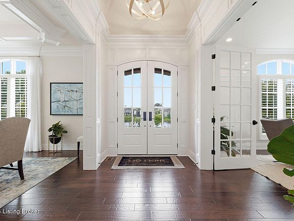 3rd image of 8220 Spring Glade Pl
