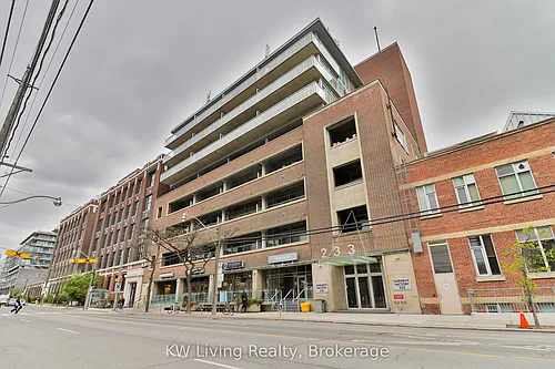 233 Carlaw Ave Photo 1