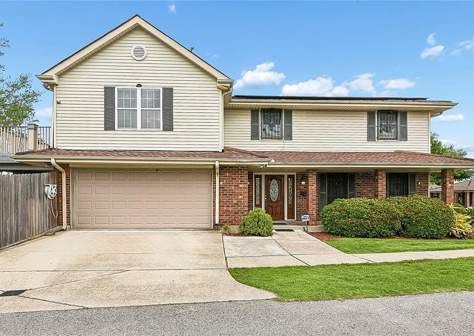 1st image of 1400 Wisteria Dr