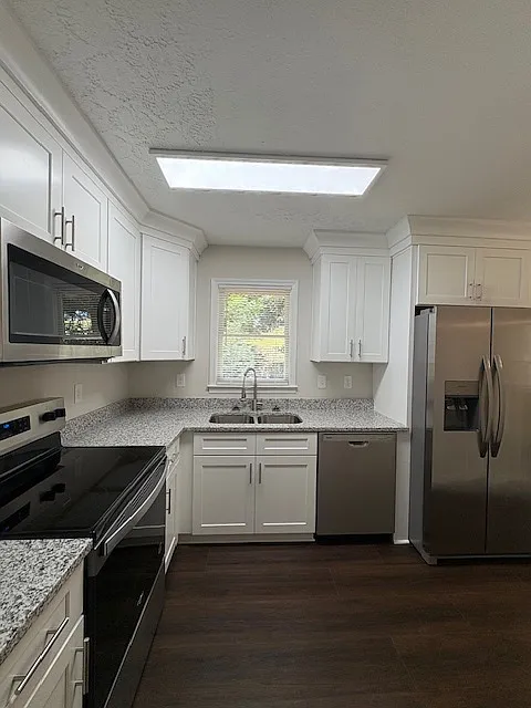 2068 Kenwood Place Southeast - 1 — Photo 2