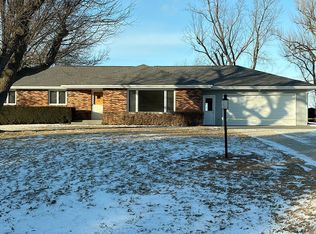 4801 Everlou Rd, Cedar Rapids, IA 52404