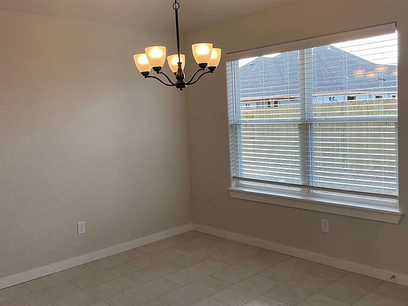 4th image of 430 Peach Ave