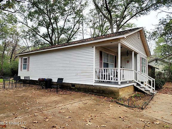 4th image of 416 W Leavell Woods Dr