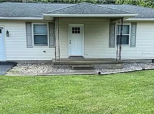 1574 W Water St, Borden, IN 47106