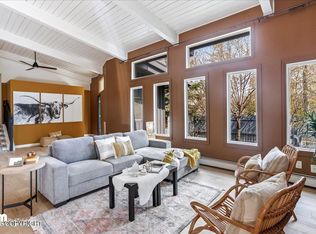 4208 Harrison St, Anchorage, AK 99503