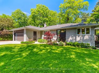 10 Cosway Ct, Toronto, ON M9C 2G3