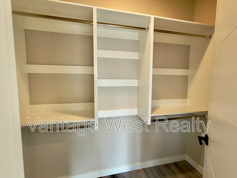 800 Morrison Ave #3 — Photo 17
