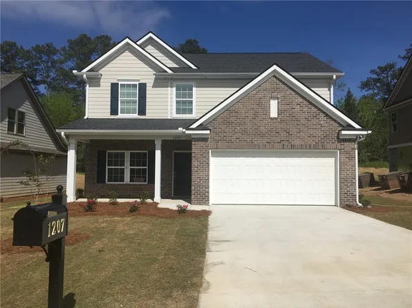 1207 Weatherford St, Auburn, AL 36830