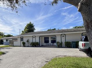 2857 NE 2nd Ave, Boca Raton, FL 33431