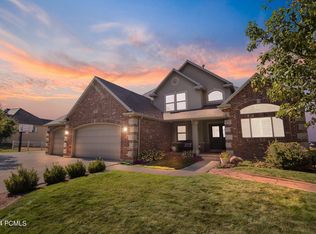 450 Lofty Ln, North Salt Lake, UT 84054