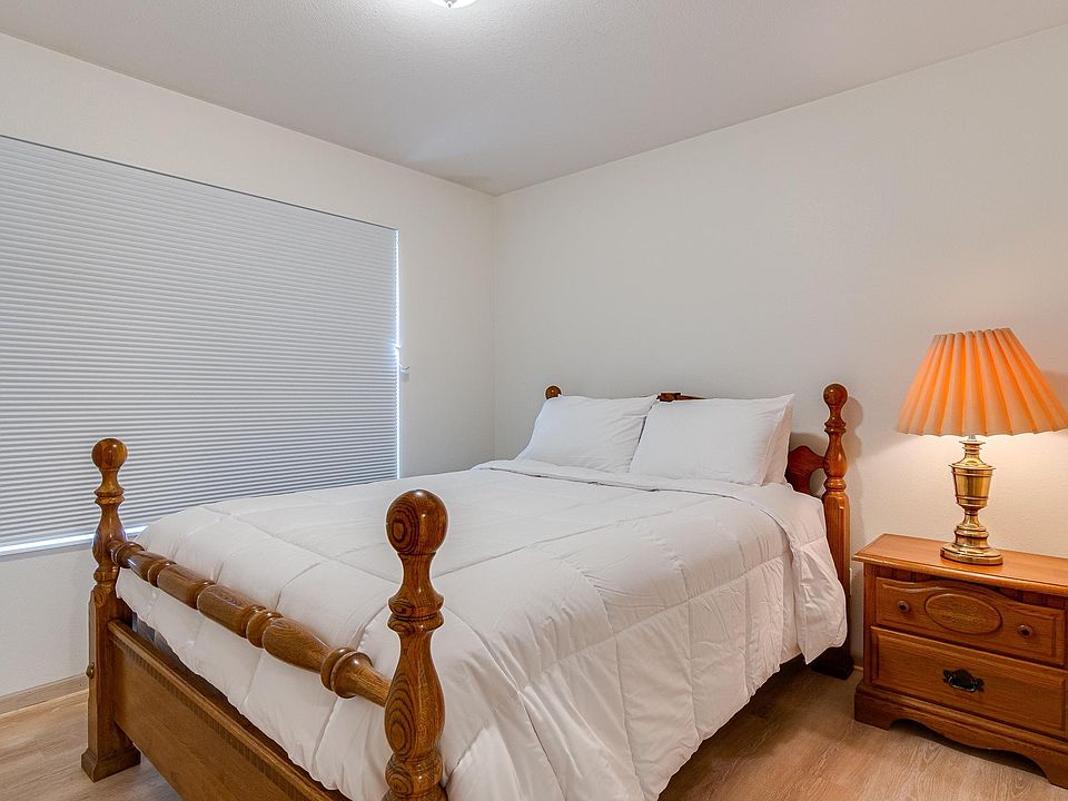 1st image of 4020 Hawksbury Ln #A
