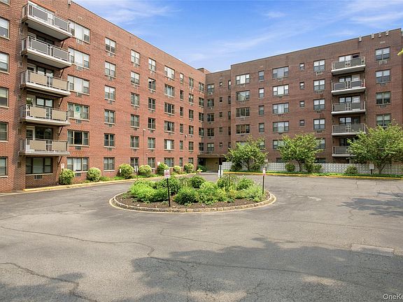 3rd image of 77 Carpenter Avenue #3B