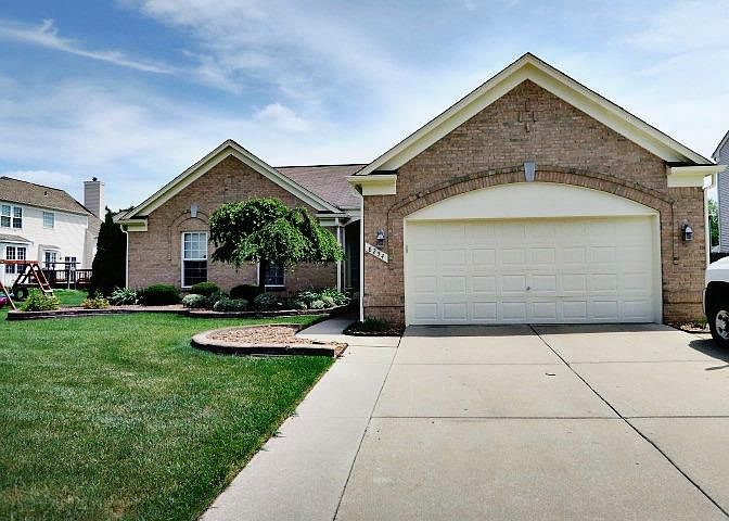 1st image of 8254 Saint Johns Dr