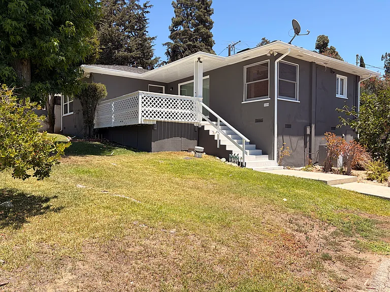2404 Wetherhead Dr — Photo 1