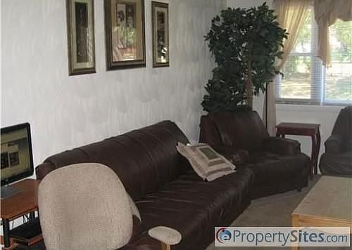 3rd image of 3516 Berkshire Dr