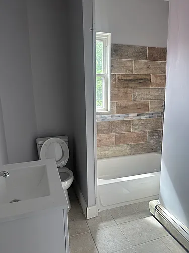 19 Dewey St #2 Photo 1