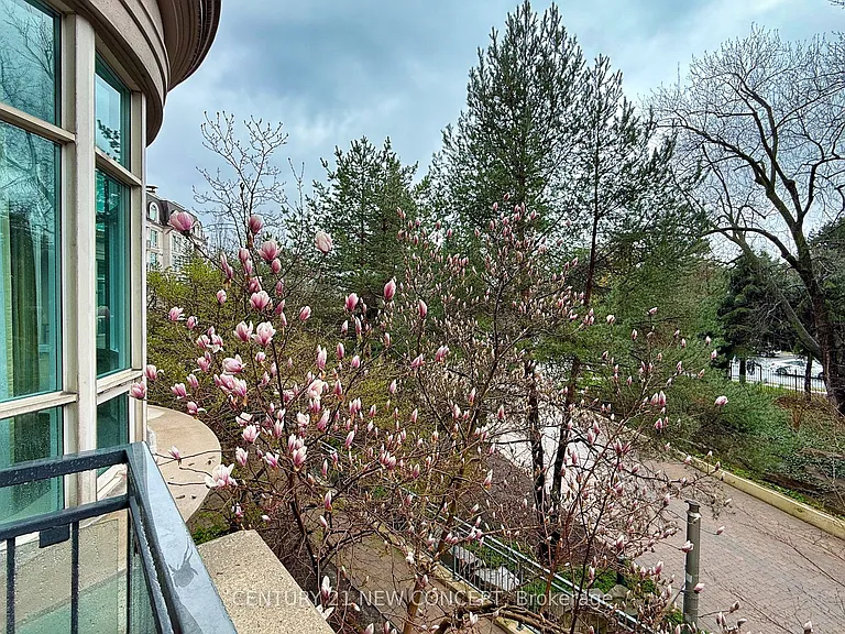 7071 Bayview Ave #204 — Photo 32
