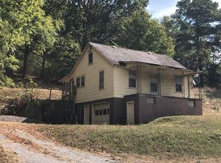 563 Maple Acres Rd, Princeton, WV 24739