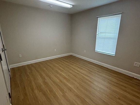 5th image of 124 Worthington Dr NE #A