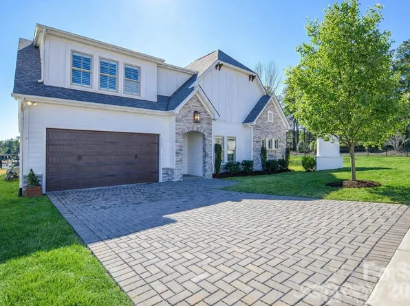 13204 Terrace Court Dr, Charlotte, NC 28278