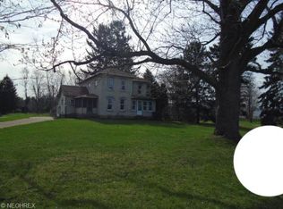 9489 Vermilion Rd, Amherst, OH 44001