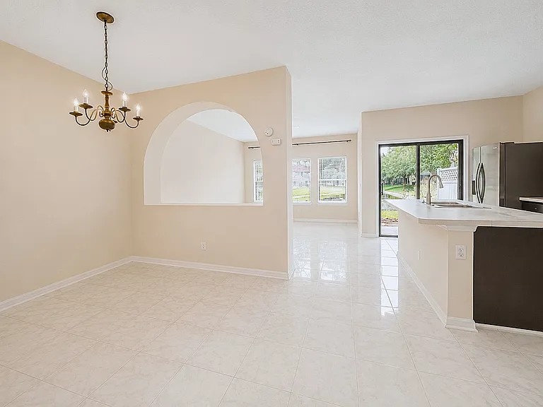 272 Beech Brook St — Photo 5