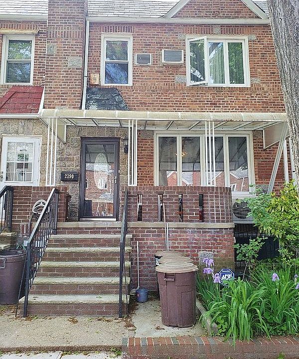 1st image of 2290 E 26th St #1